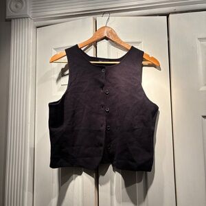 Gap Button-Up Sleeveless Vest